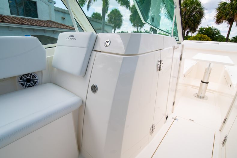 Thumbnail 43 for New 2020 Cobia 330 DC boat for sale in West Palm Beach, FL