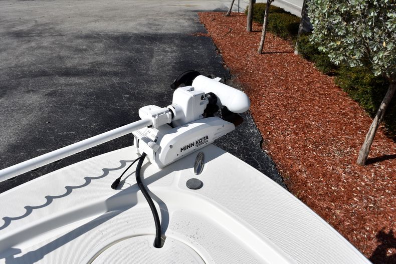Thumbnail 21 for Used 2019 Mako 21 LTS boat for sale in Vero Beach, FL