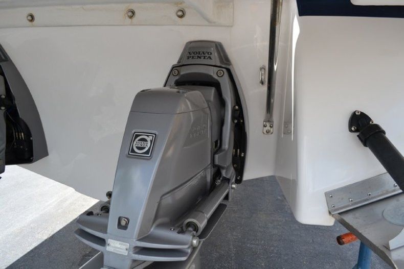 Thumbnail 23 for Used 2009 Regal 2860 Windows Express boat for sale in West Palm Beach, FL