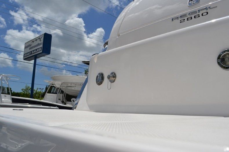 Thumbnail 29 for Used 2009 Regal 2860 Windows Express boat for sale in West Palm Beach, FL