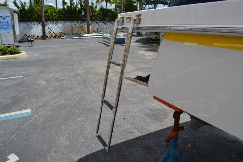 Thumbnail 31 for Used 2009 Regal 2860 Windows Express boat for sale in West Palm Beach, FL