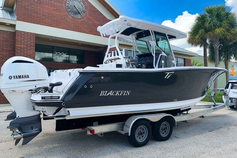 Thumbnail 1 for New 2020 Blackfin 272CC boat for sale in Fort Lauderdale, FL