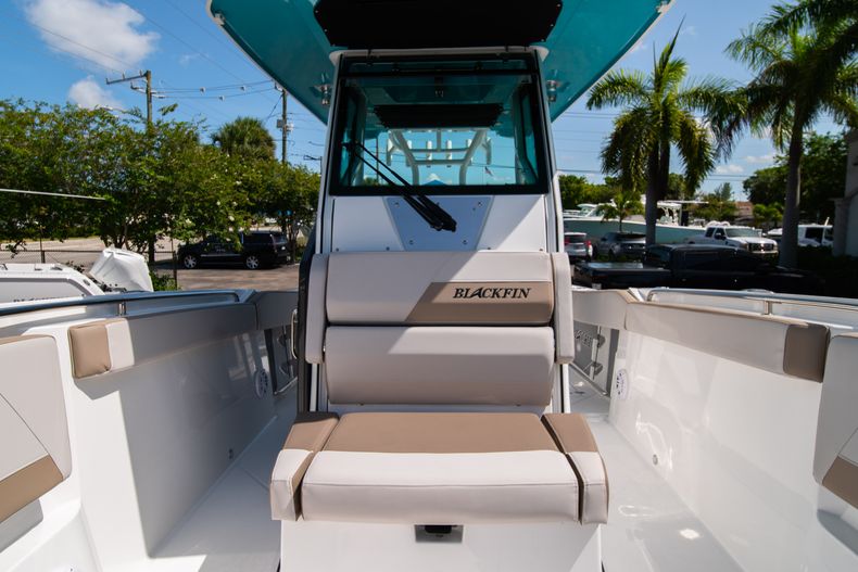 Thumbnail 49 for New 2020 Blackfin 272CC boat for sale in West Palm Beach, FL