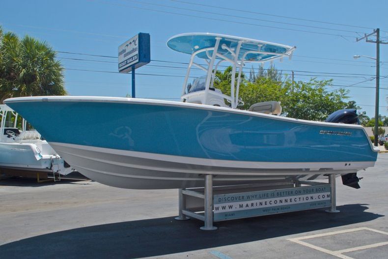 Thumbnail 4 for New 2016 Sportsman Heritage 231 Center Console boat for sale in West Palm Beach, FL