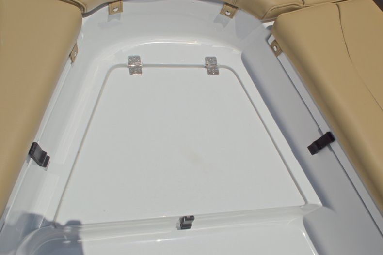 Thumbnail 38 for New 2016 Sportsman Heritage 231 Center Console boat for sale in West Palm Beach, FL