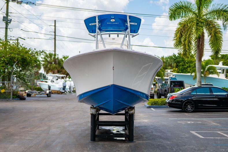 Thumbnail 3 for Used 2016 Sea Hunt Ultra 234 Center Console boat for sale in West Palm Beach, FL