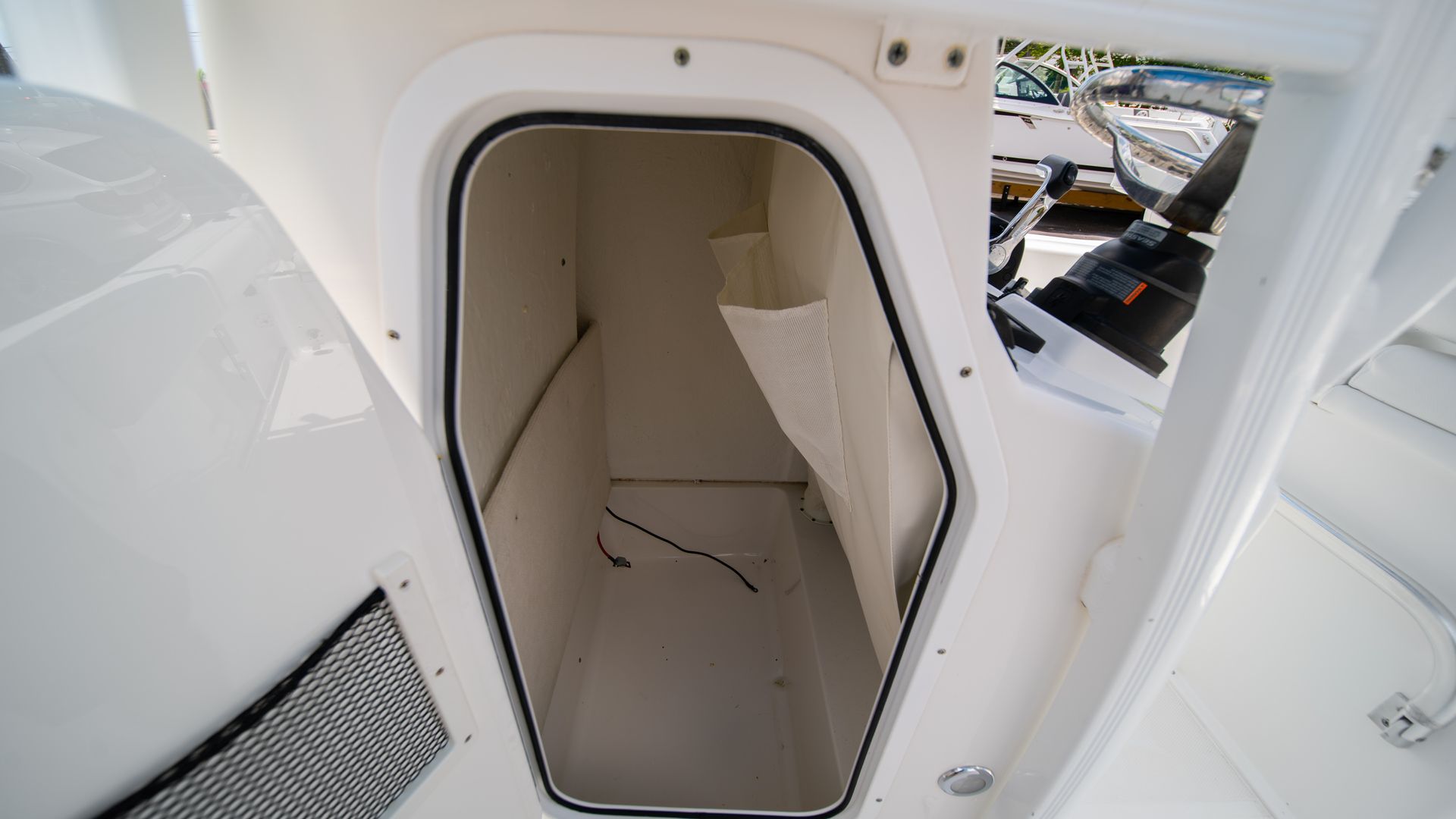 Used 2016 Sea Hunt Ultra 234 Center Console #0041 image 39