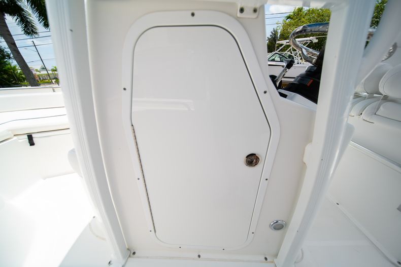 Thumbnail 37 for Used 2016 Sea Hunt Ultra 234 Center Console boat for sale in West Palm Beach, FL