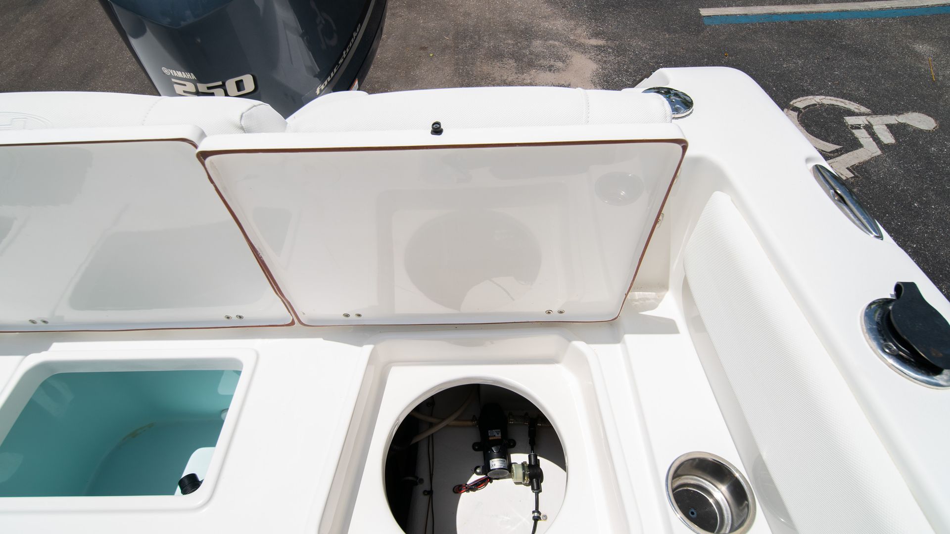 Used 2016 Sea Hunt Ultra 234 Center Console #0041 image 18