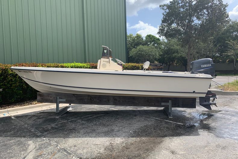 Thumbnail 2 for Used 2002 Sea Hunt Navigator 22 boat for sale in West Palm Beach, FL