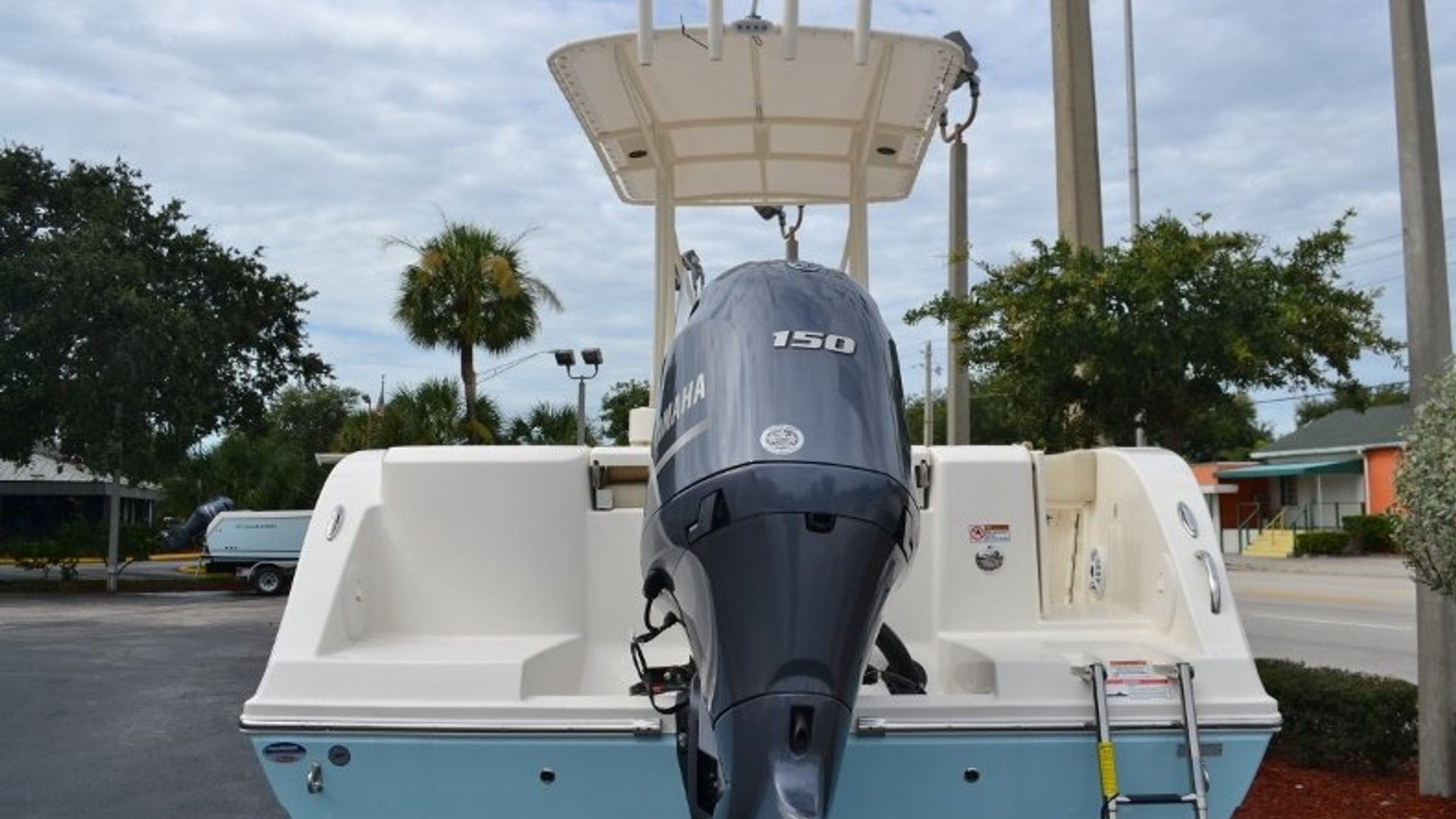 New 2017 Cobia 201 Center Console #T001 image 4