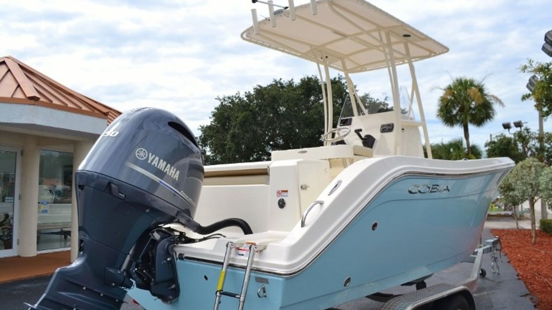 New 2017 Cobia 201 Center Console #T001 image 5