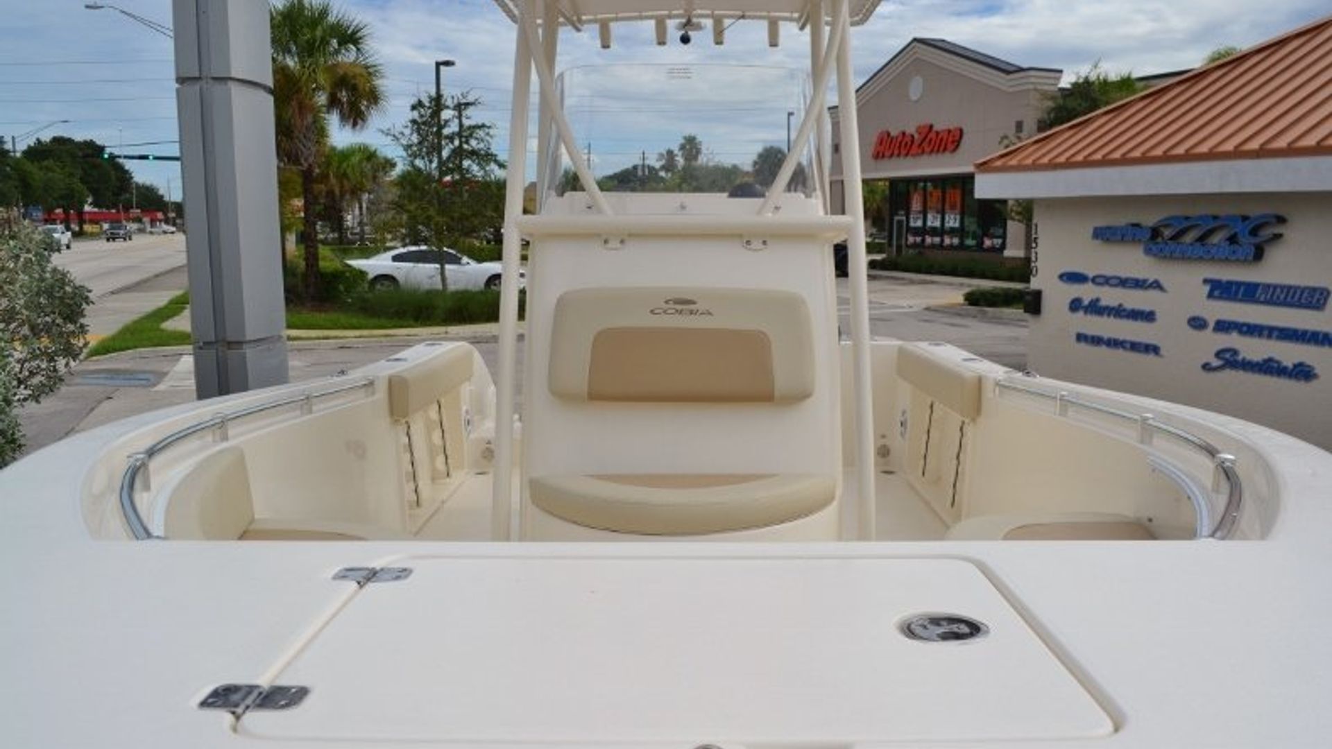 New 2017 Cobia 201 Center Console #T001 image 8