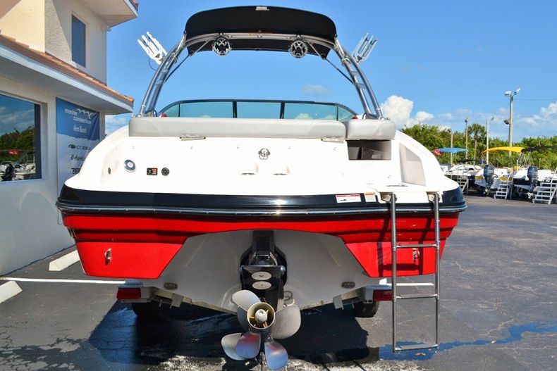 Thumbnail 5 for New 2014 Rinker Captiva 236 Bowrider boat for sale in Vero Beach, FL