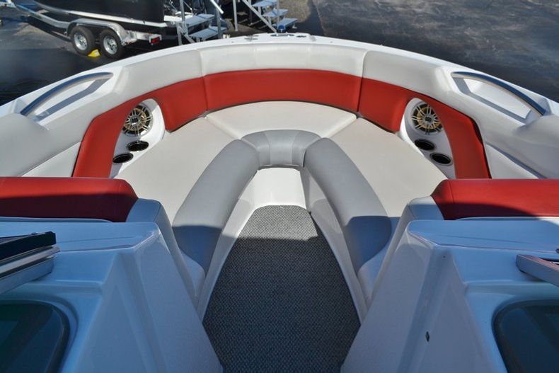 Thumbnail 18 for New 2014 Rinker Captiva 236 Bowrider boat for sale in Vero Beach, FL