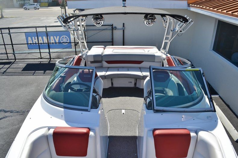 Thumbnail 20 for New 2014 Rinker Captiva 236 Bowrider boat for sale in Vero Beach, FL