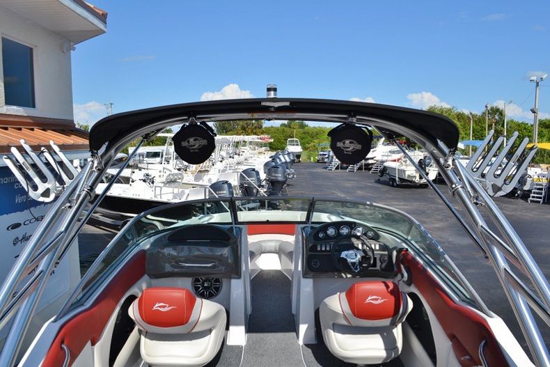 Thumbnail 32 for New 2014 Rinker Captiva 236 Bowrider boat for sale in Vero Beach, FL