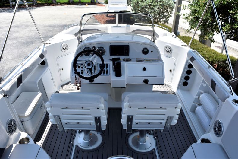 Thumbnail 8 for Used 2017 Hurricane 211 boat for sale in Vero Beach, FL