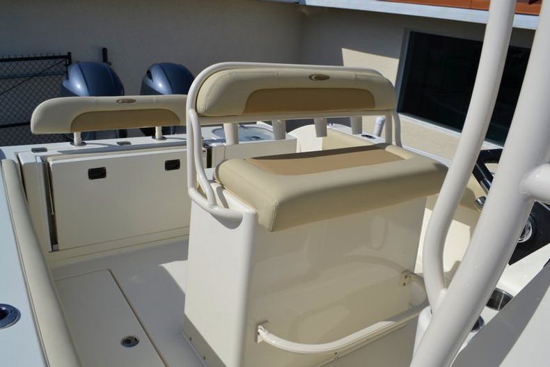 Thumbnail 19 for New 2015 Cobia 237 Center Console boat for sale in West Palm Beach, FL