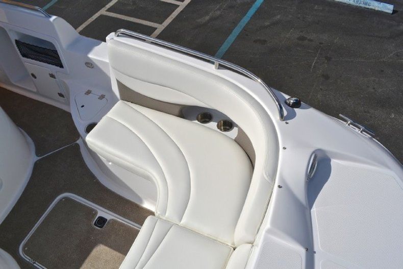 Thumbnail 67 for New 2013 Hurricane SunDeck SD 2700 OB boat for sale in West Palm Beach, FL