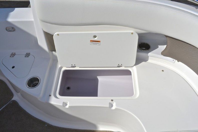 Thumbnail 70 for New 2013 Hurricane SunDeck SD 2700 OB boat for sale in West Palm Beach, FL