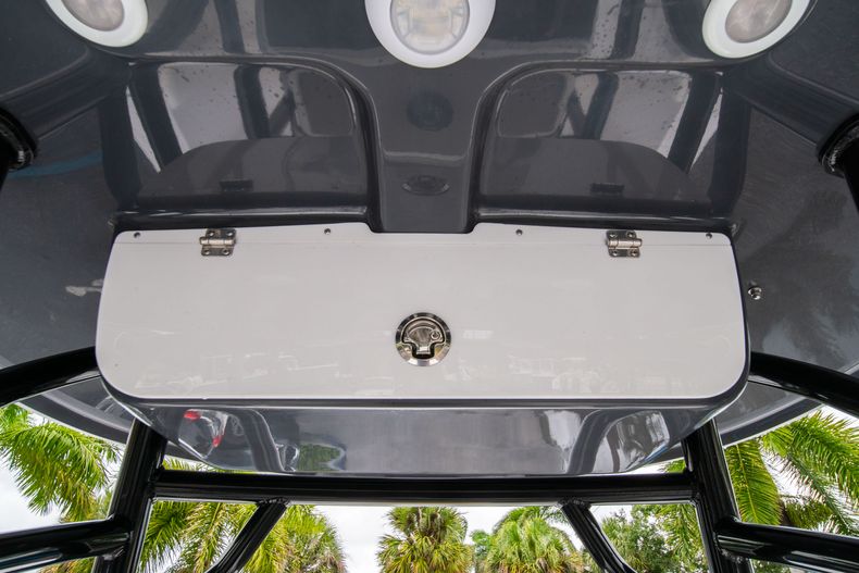Thumbnail 26 for New 2021 Sportsman Masters 227 Bay Boat boat for sale in Vero Beach, FL