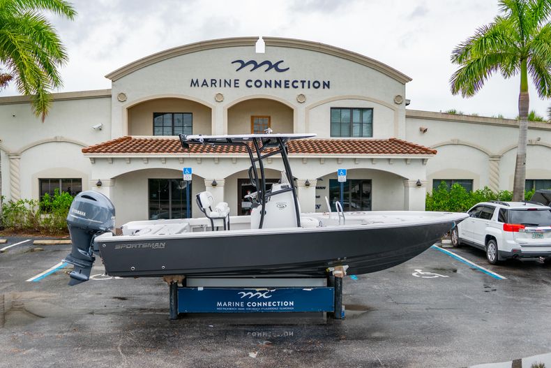 New 2021 Sportsman Masters 227 Bay Boat boat for sale in Vero Beach, FL