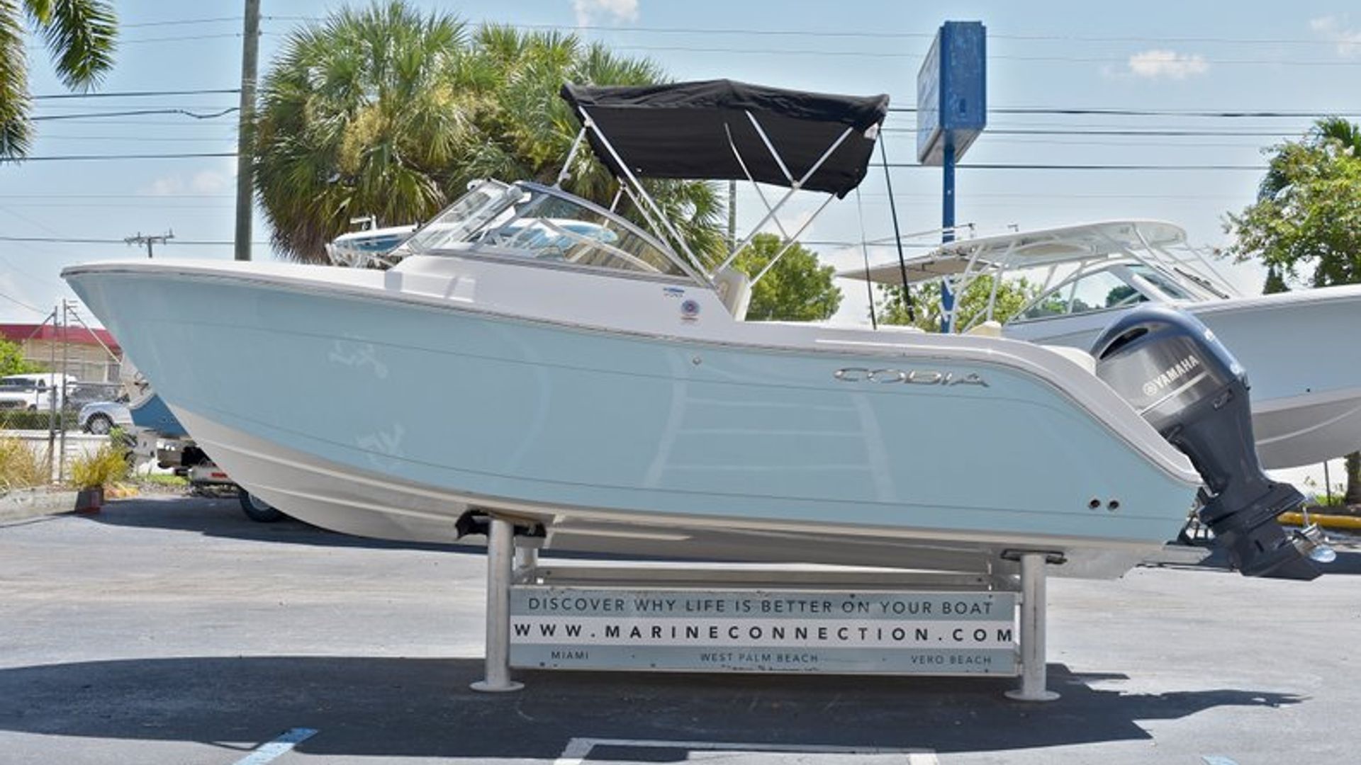 New 2018 Cobia 220 Dual Console #C003 image 6