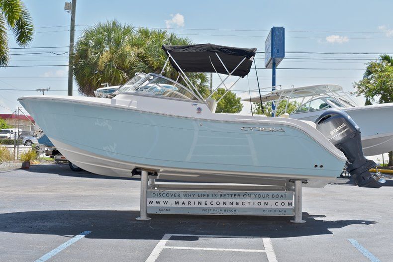 Thumbnail 4 for New 2018 Cobia 220 Dual Console boat for sale in Vero Beach, FL