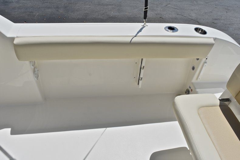 Thumbnail 16 for New 2018 Cobia 220 Dual Console boat for sale in Vero Beach, FL