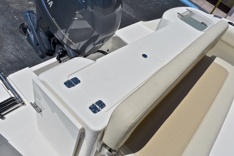 Thumbnail 12 for New 2018 Cobia 220 Dual Console boat for sale in Vero Beach, FL