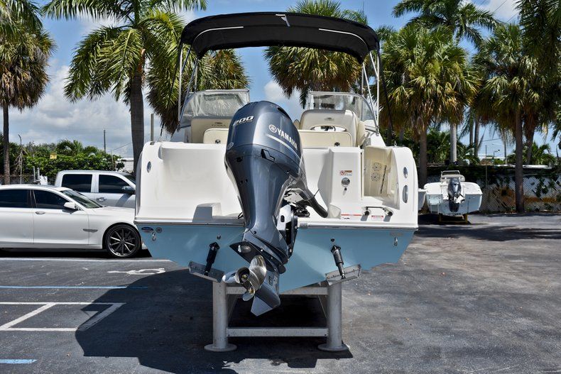 Thumbnail 7 for New 2018 Cobia 220 Dual Console boat for sale in Vero Beach, FL