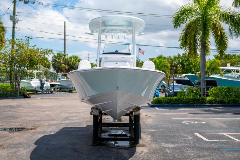 Thumbnail 2 for New 2021 Sportsman Masters 227 Bay Boat boat for sale in West Palm Beach, FL
