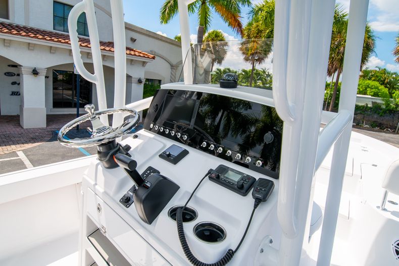 Thumbnail 19 for New 2021 Sportsman Masters 227 Bay Boat boat for sale in West Palm Beach, FL