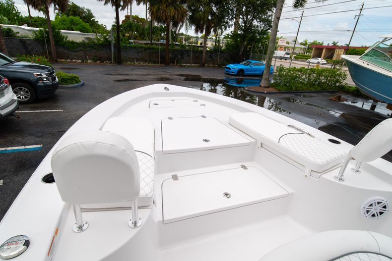 Thumbnail 35 for New 2021 Sportsman Masters 227 Bay Boat boat for sale in West Palm Beach, FL