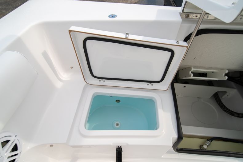 Thumbnail 11 for New 2021 Sportsman Heritage 231 Center Console boat for sale in West Palm Beach, FL