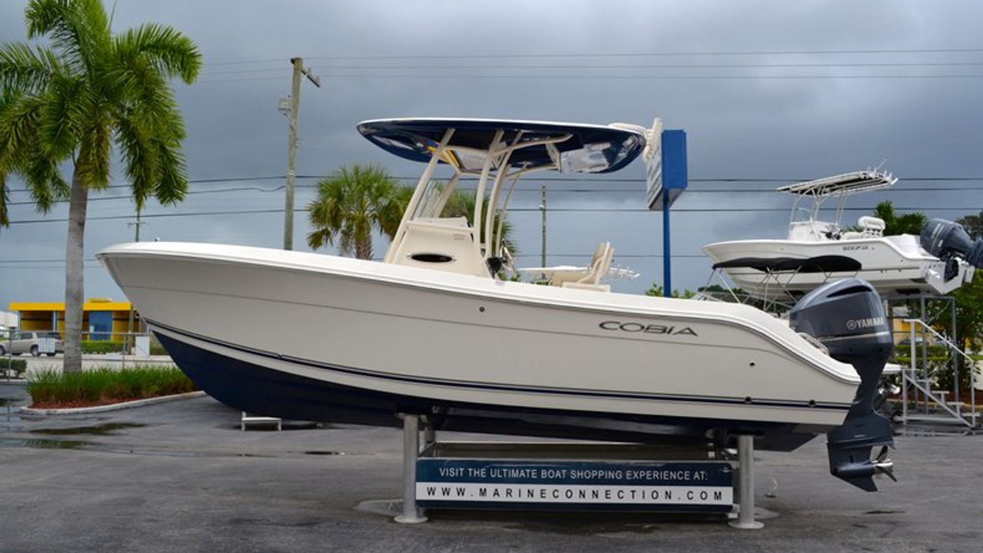 New 2013 Cobia 237 Center Console #P011 image 6