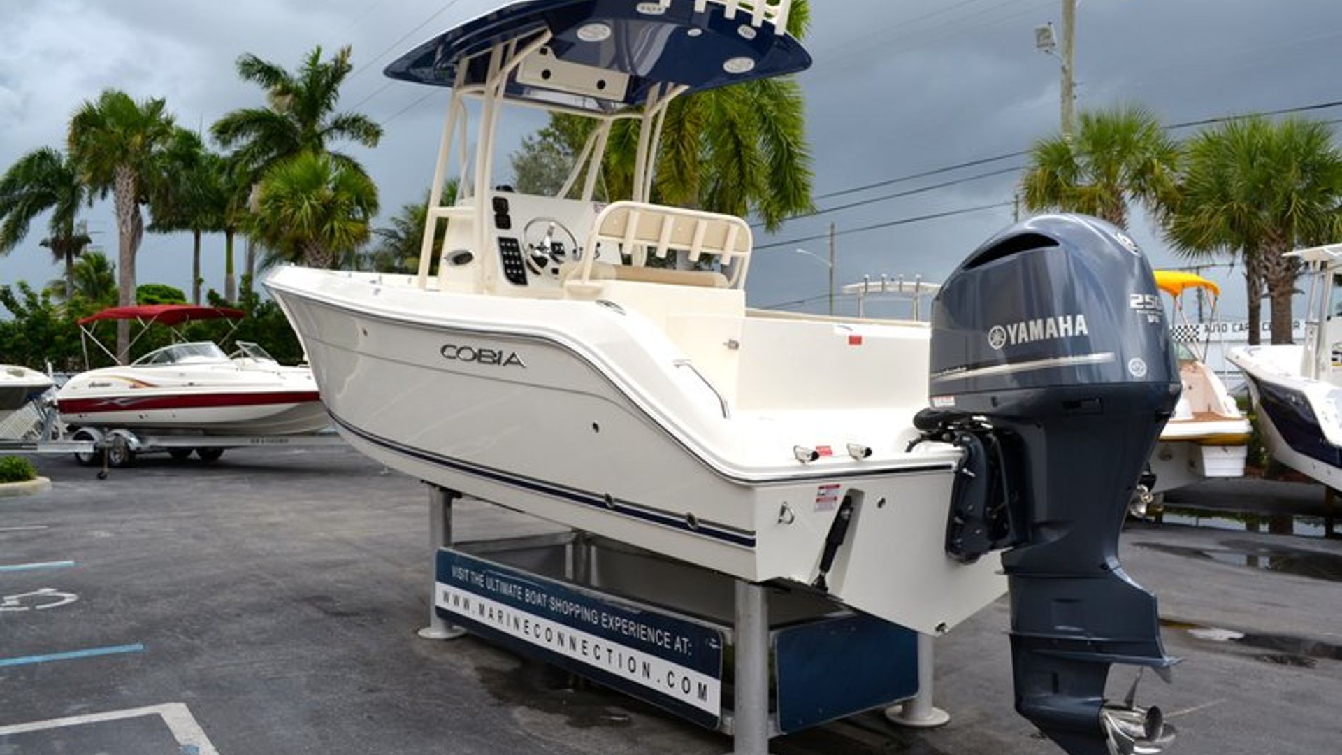 New 2013 Cobia 237 Center Console #P011 image 7