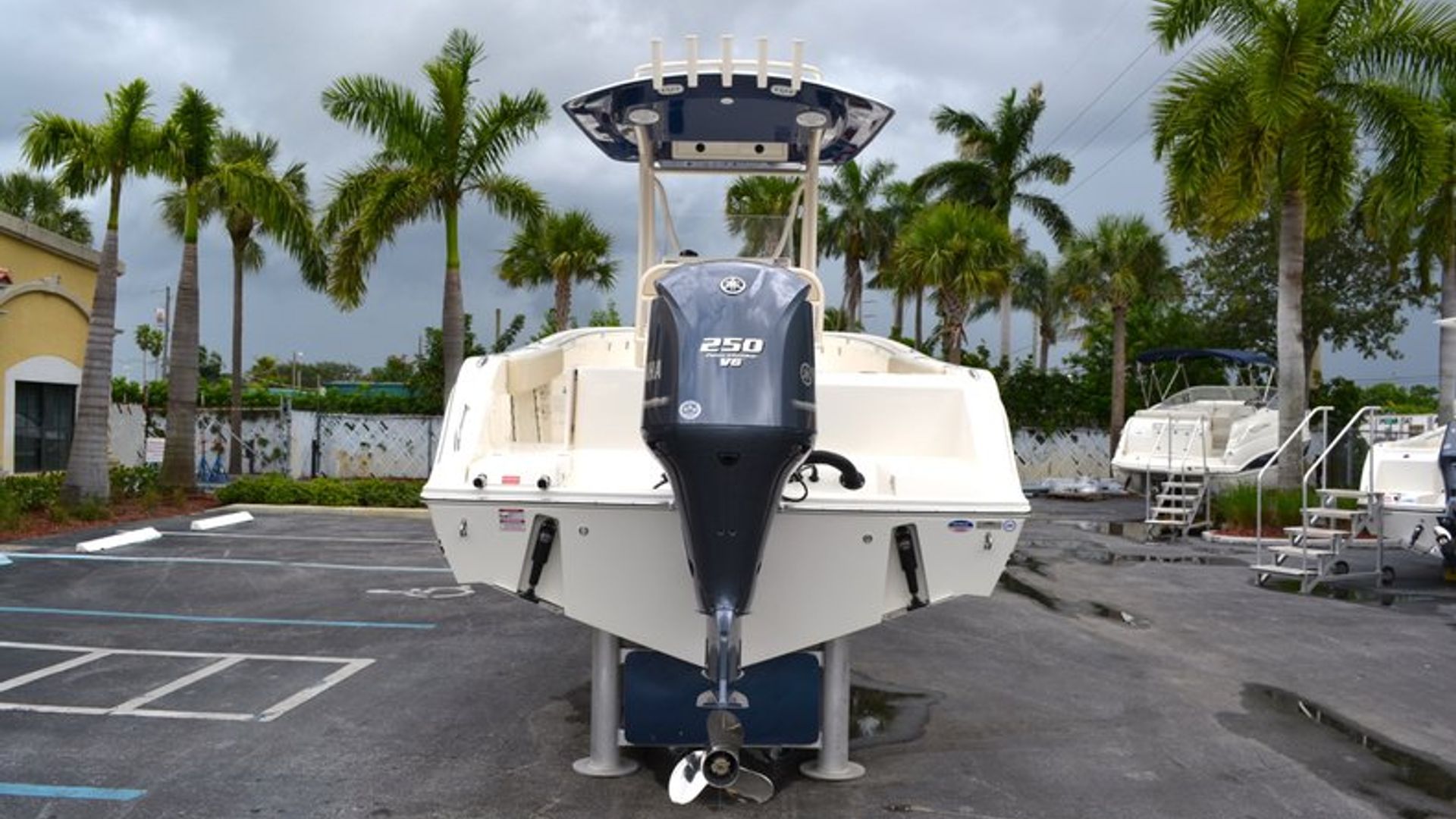 New 2013 Cobia 237 Center Console #P011 image 8