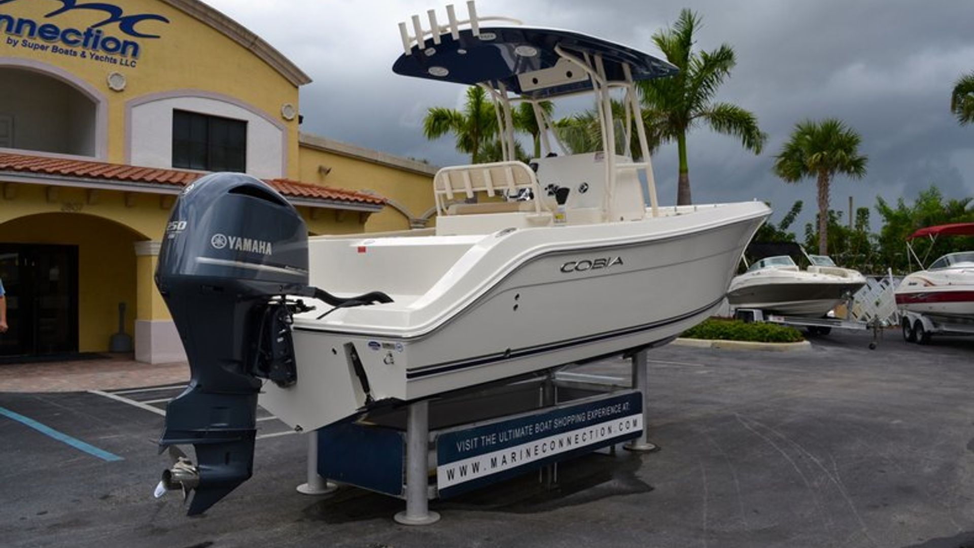 New 2013 Cobia 237 Center Console #P011 image 9