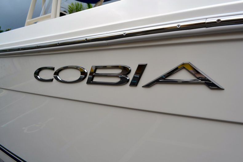 Thumbnail 8 for New 2013 Cobia 237 Center Console boat for sale in West Palm Beach, FL