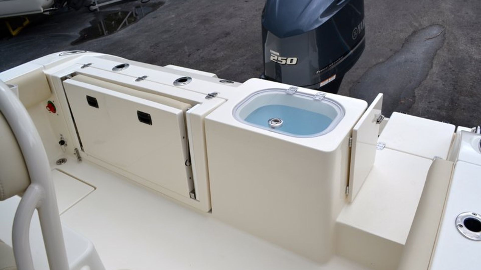 New 2013 Cobia 237 Center Console #P011 image 30