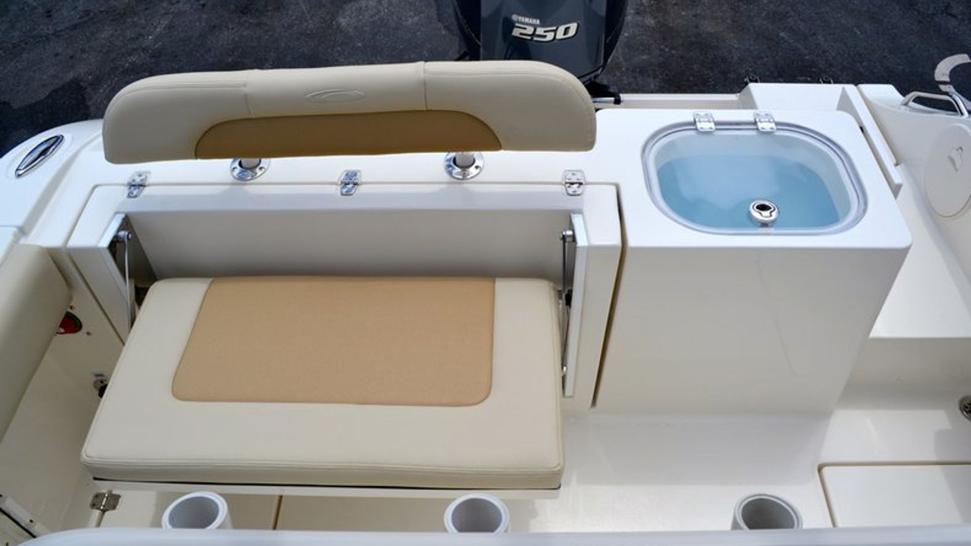 New 2013 Cobia 237 Center Console #P011 image 32