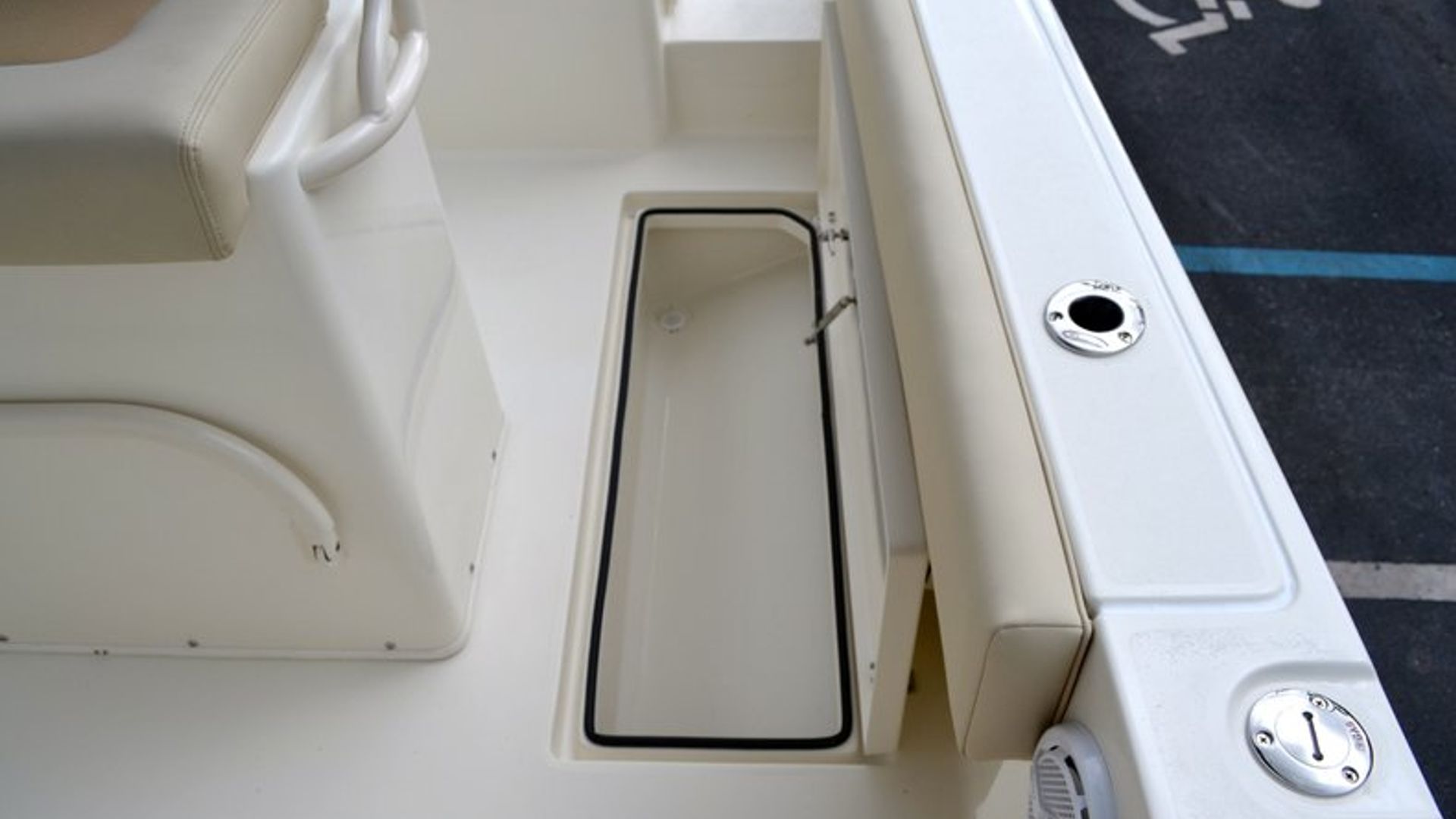 New 2013 Cobia 237 Center Console #P011 image 46