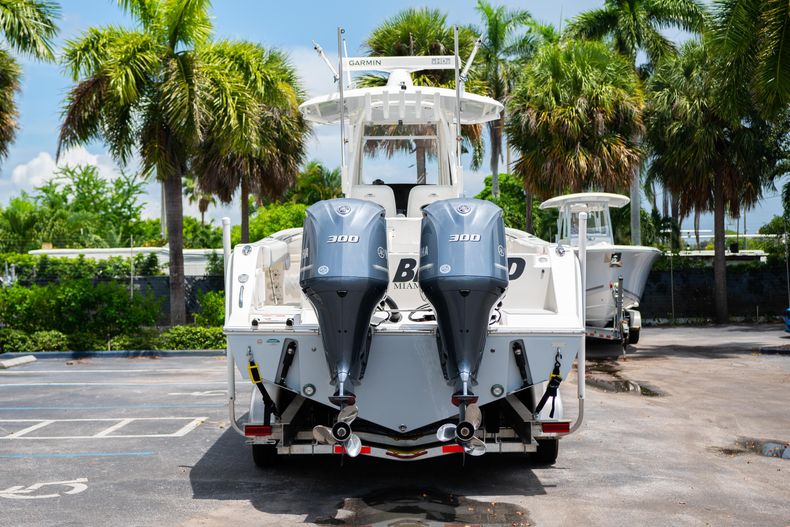 Thumbnail 9 for Used 2019 Cobia SEAKEEPER 301 CC boat for sale in West Palm Beach, FL