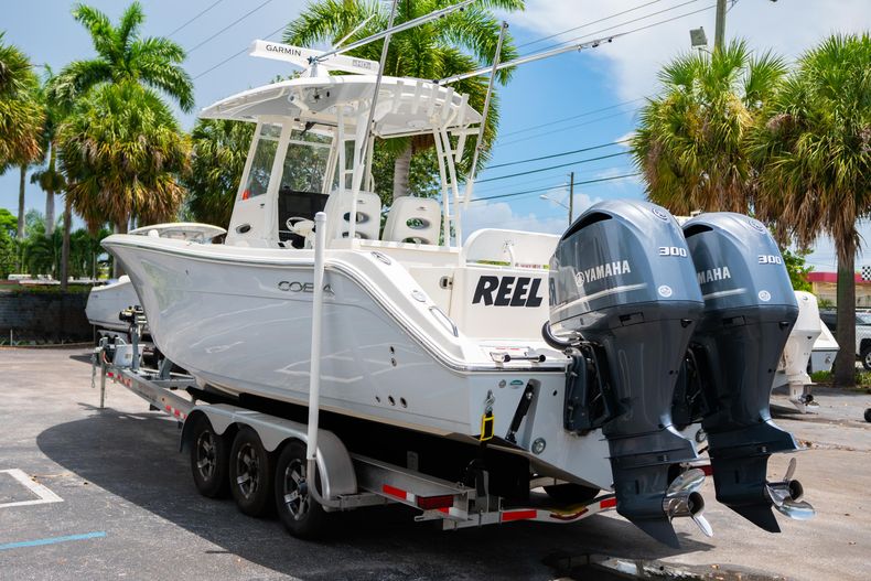 Thumbnail 7 for Used 2019 Cobia SEAKEEPER 301 CC boat for sale in West Palm Beach, FL