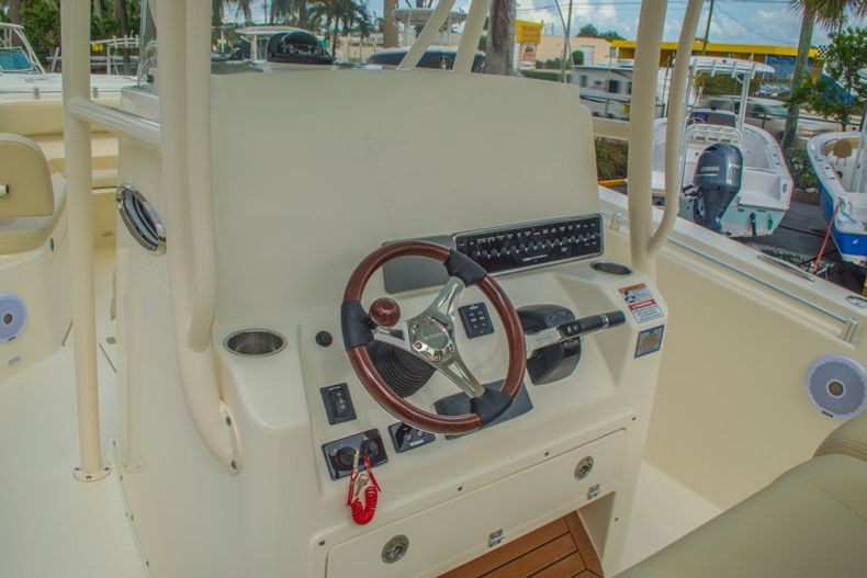 Thumbnail 36 for New 2016 Cobia 277 Center Console boat for sale in West Palm Beach, FL