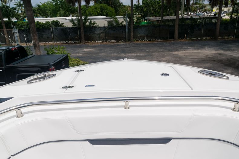Thumbnail 56 for New 2021 Blackfin 272CC boat for sale in West Palm Beach, FL