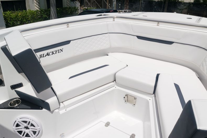 Thumbnail 48 for New 2021 Blackfin 272CC boat for sale in West Palm Beach, FL