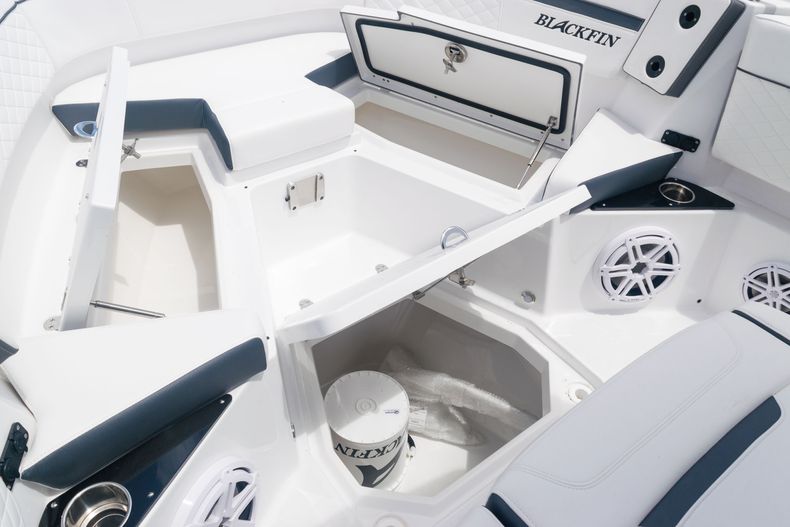 Thumbnail 54 for New 2021 Blackfin 272CC boat for sale in West Palm Beach, FL